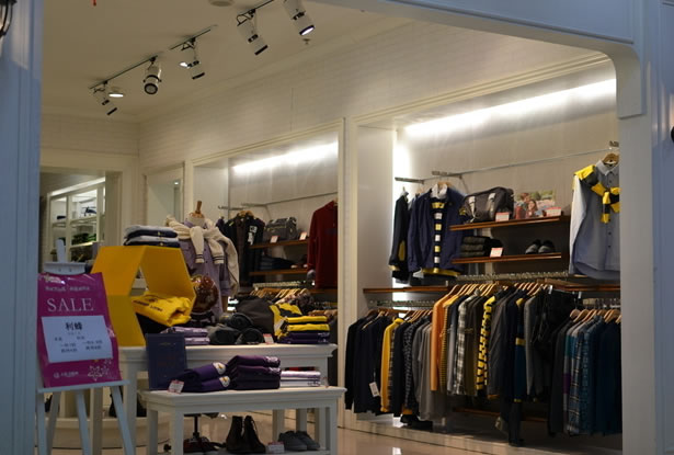 服裝店裝修、服裝店設(shè)計、服裝店裝修效果圖